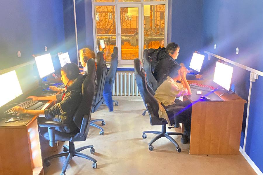 Сборная СВФУ вышла в плей-офф Международного студенческого киберспортивного турнира «Битва за науку 2023»