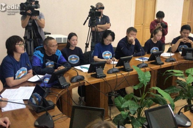 YakutiaMedia – «Плавучий университет» прибыл в якутский город Ленск