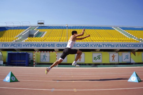 Спортсмены СВФУ завоевали медали чемпионата Якутии по национальным прыжкам