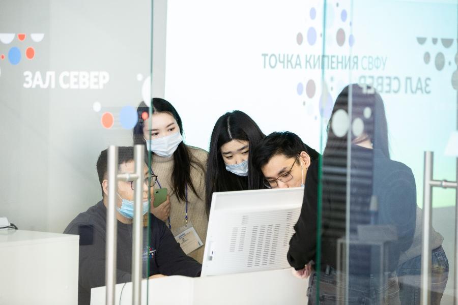 Форум «Профессионалы Якутии» в СВФУ: участники выработали рекомендации по внедрению наставничества в организации