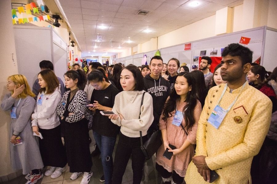 Студенты СВФУ обучат молодежь Якутии навыкам в области дипломатии по гранту Росмолодежи