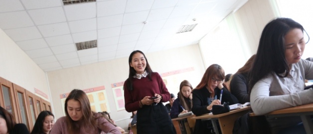 Стипендия студентов СВФУ за достижения в науке повышена до 14 тысяч рублей