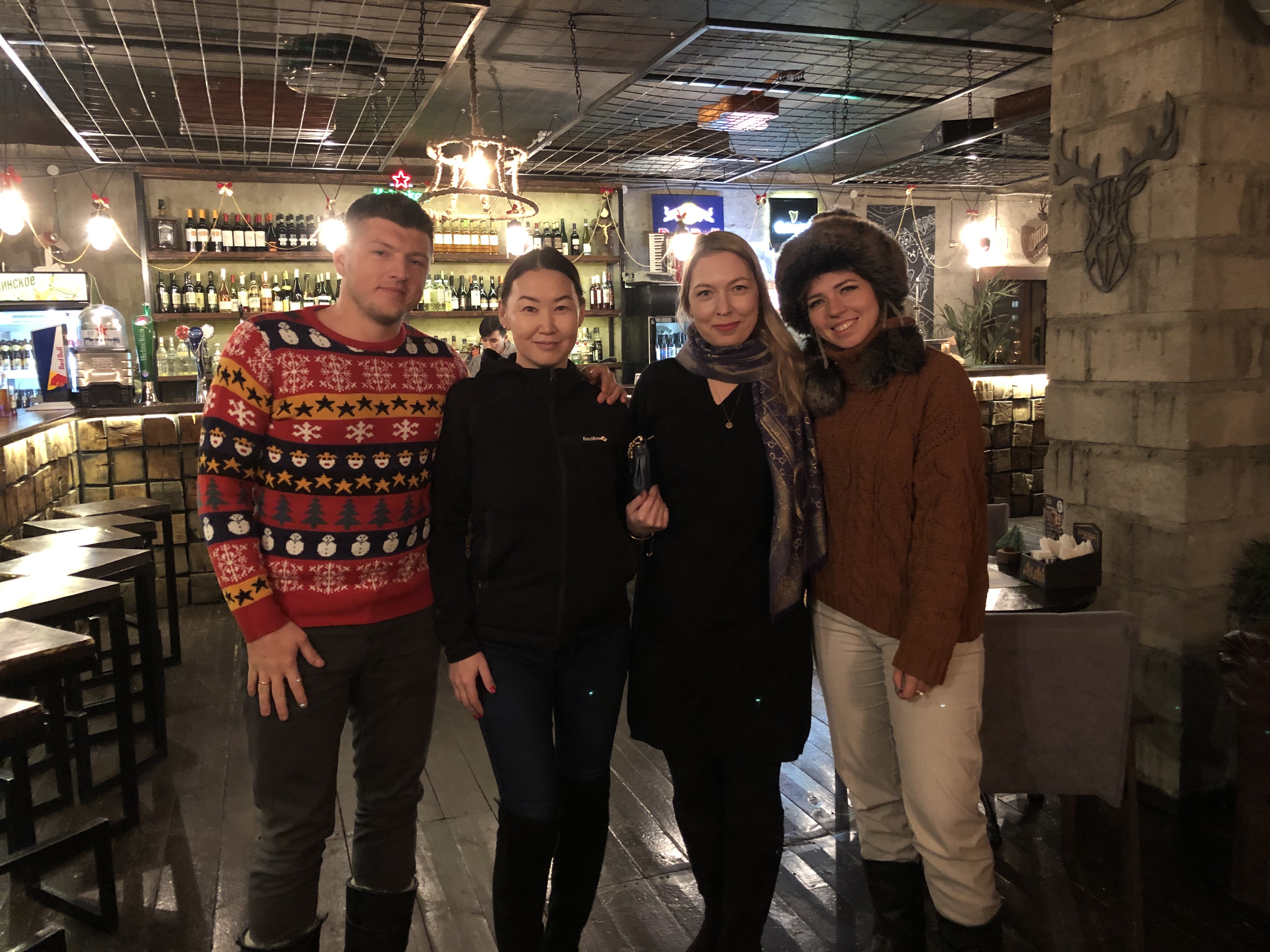 Преподаватели кафедры английской филологии побывали на встрече с блогерами из Санкт-Петербурга