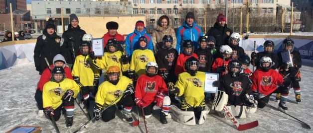 В Якутске состоялся турнир по хоккею «Добрый лед» на призы СВФУ