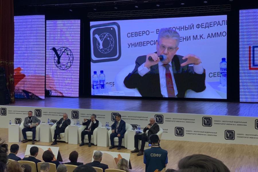 Президент РАН Александр Сергеев: «Исследования ученых СВФУ имеют значительные перспективы»