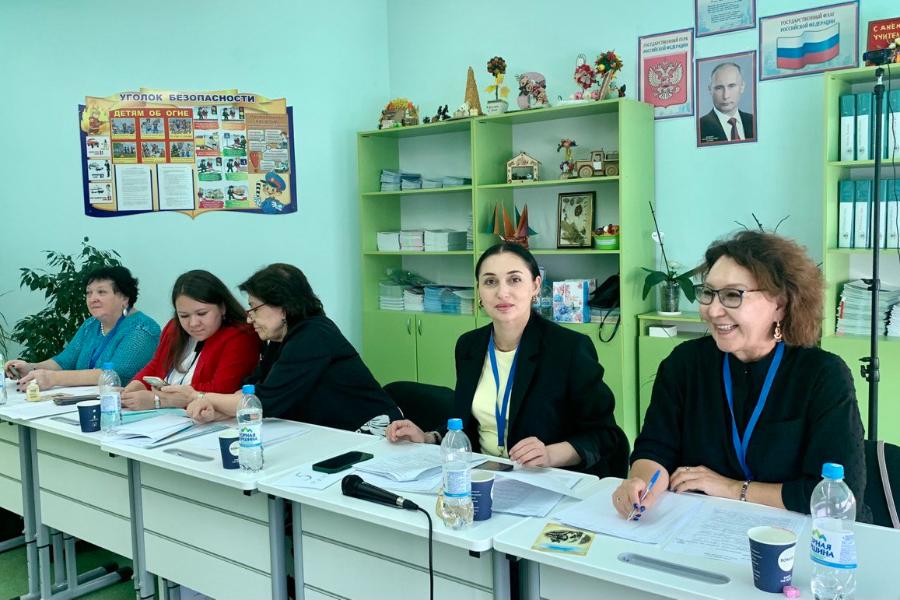 СВФУ организовал круглый стол в рамках Всероссийского конкурса «Лучший учитель родного языка» 