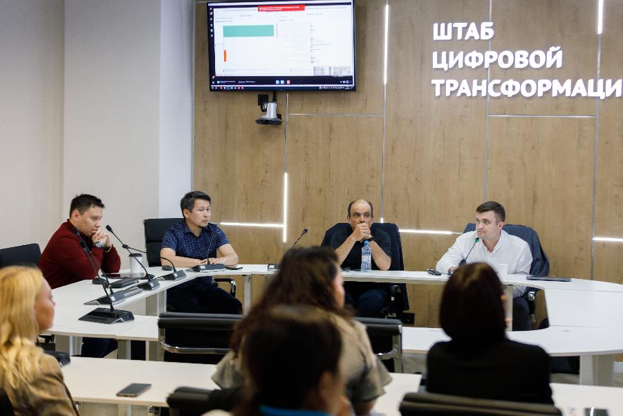 СВФУ: Ассоциация университетов исследователей больших данных представила Штабу цифровой трансформации Якутии платформу «РосНавык» 