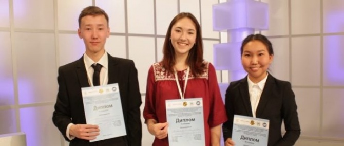 ЯСИА – В Якутии школьница — победительница олимпиады получила право зачисления в вуз