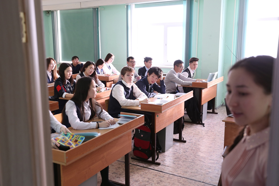 Работа СВФУ со школами признана одной из лучших в России